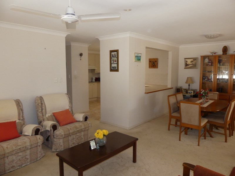 2/6 Lachlan Avenue, Tuncurry NSW 2428