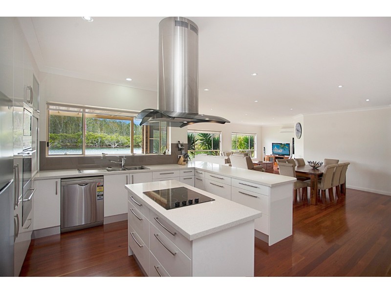 111 Taree Street, Tuncurry NSW 2428