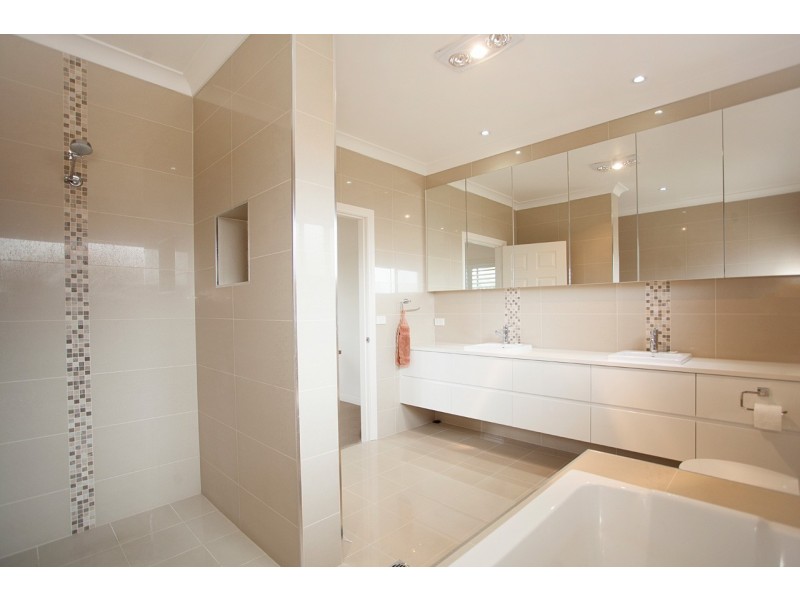 111 Taree Street, Tuncurry NSW 2428