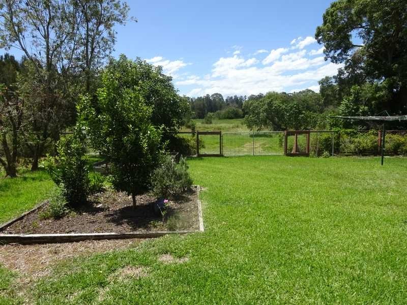 758 The Lakesway, Darawank NSW 2428