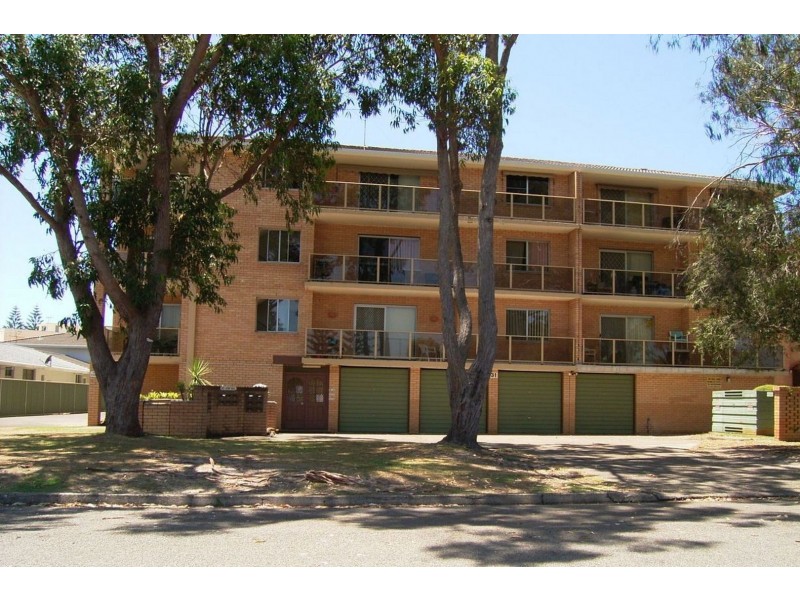 27-31 Wharf St, Tuncurry NSW 2428