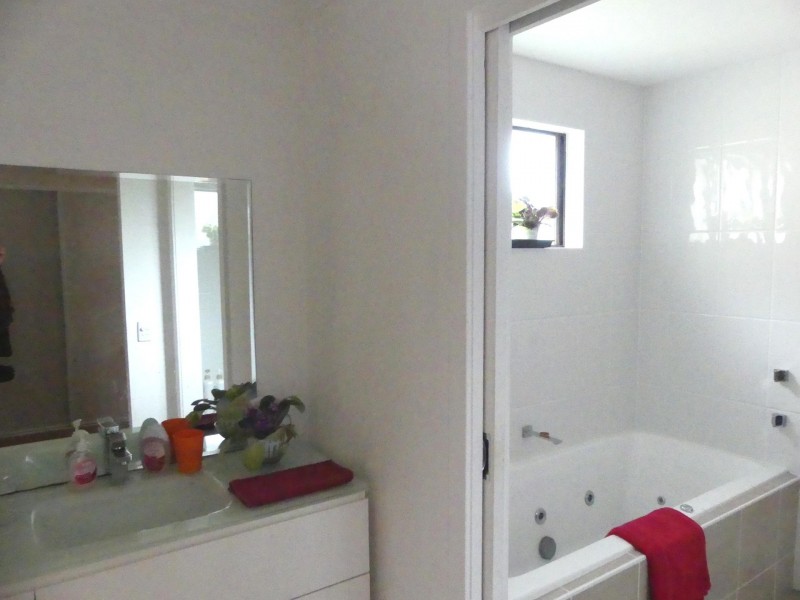 11 Tahiti Avenue, Forster NSW 2428