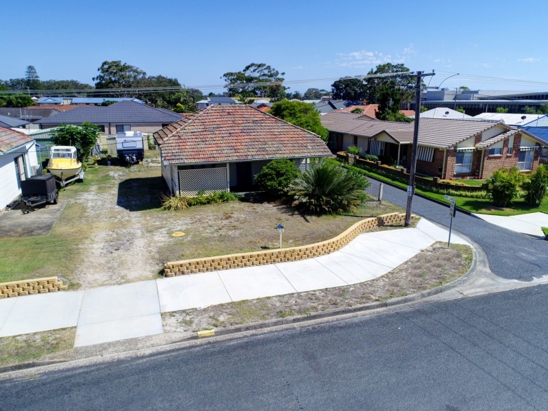 11 Kent Street, Tuncurry NSW 2428