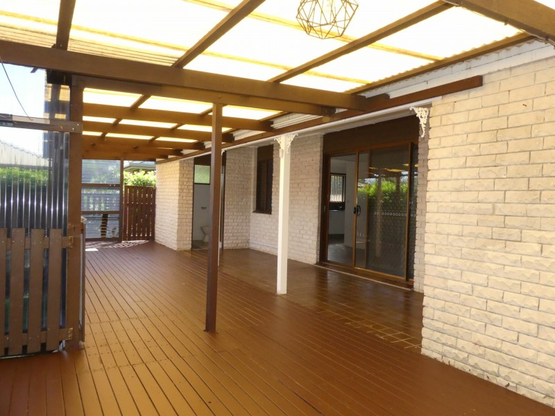 34 South St, Tuncurry NSW 2428