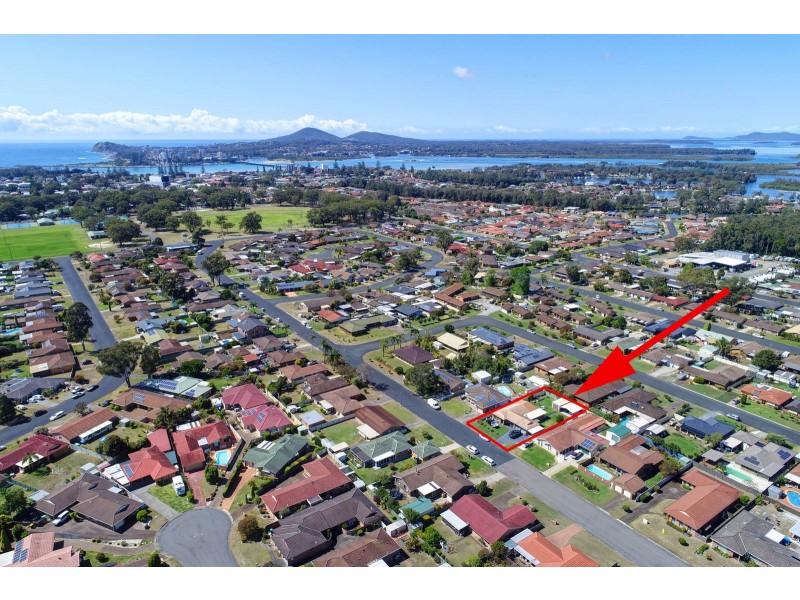 32 Kennewell Parade, Tuncurry NSW 2428