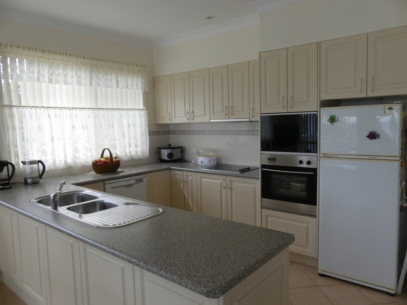 25 Green Point Drive, Green Point NSW 2428