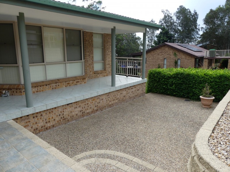 25 Green Point Drive, Green Point NSW 2428