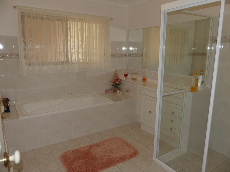 25 Green Point Drive, Green Point NSW 2428