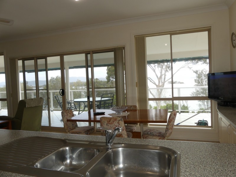 25 Green Point Drive, Green Point NSW 2428