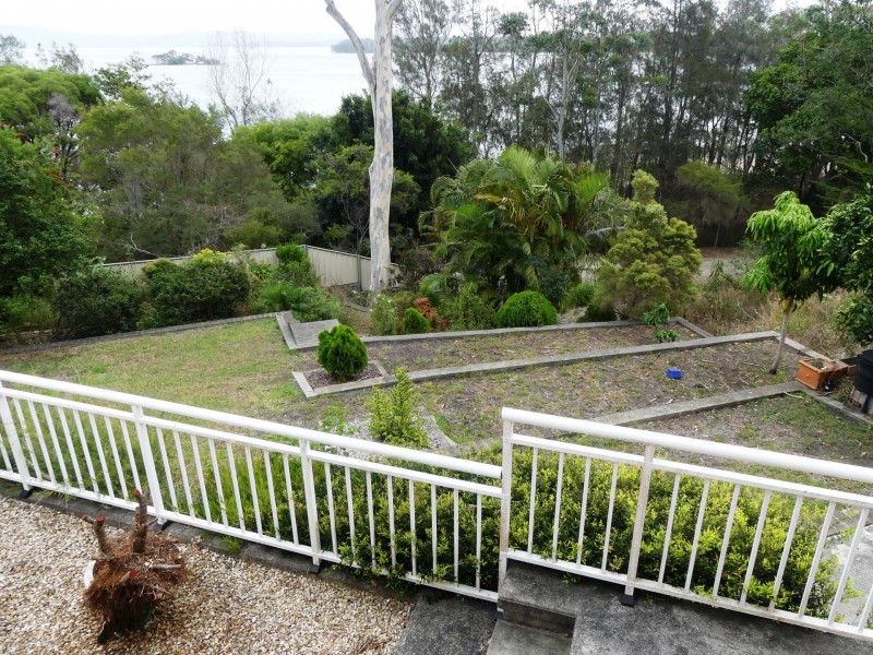 25 Green Point Drive, Green Point NSW 2428