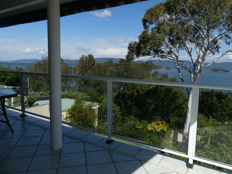 25 Green Point Drive, Green Point NSW 2428