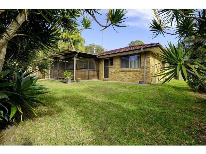 144 Green Point Drive, Green Point NSW 2428