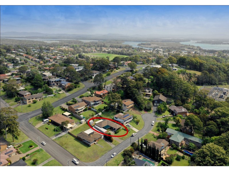 4 Miles Close, Forster NSW 2428