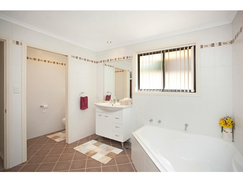 5 Illusions Crt, Tallwoods Village NSW 2430