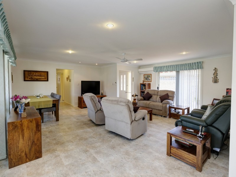 1/6A Wallamba Close, Tuncurry NSW 2428