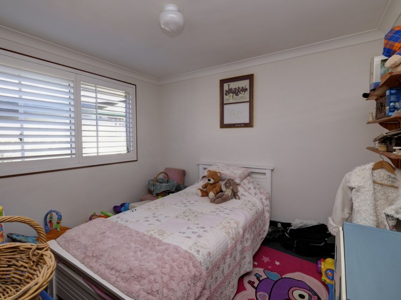 1 Colin Place, Forster NSW 2428