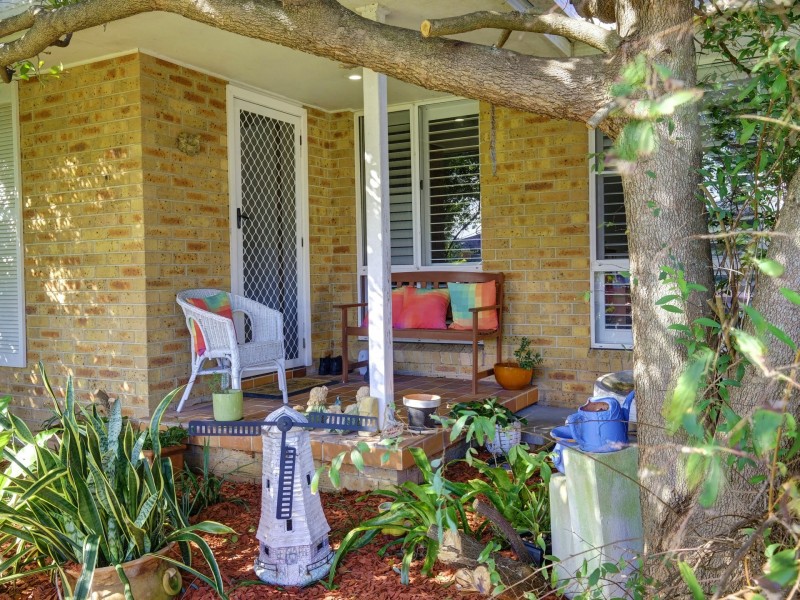 1 Colin Place, Forster NSW 2428