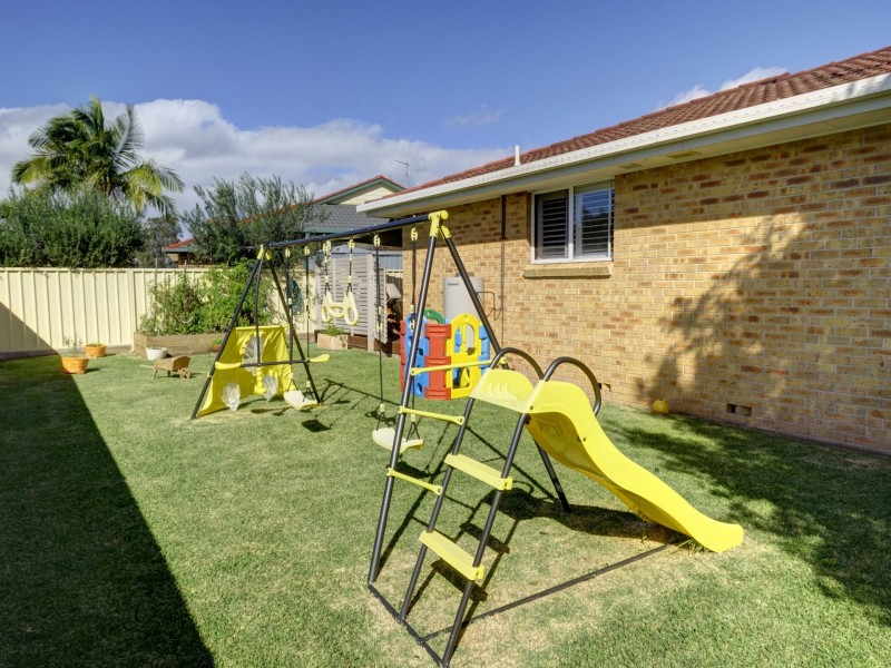 1 Colin Place, Forster NSW 2428