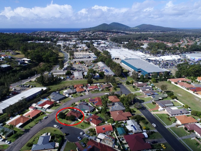 1 Colin Place, Forster NSW 2428