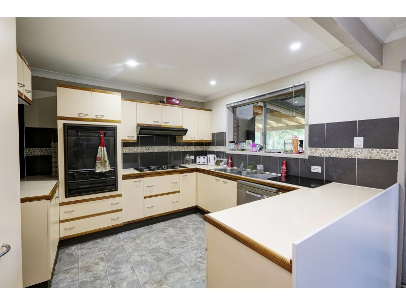 28 Tuncurry Street, Tuncurry NSW 2428