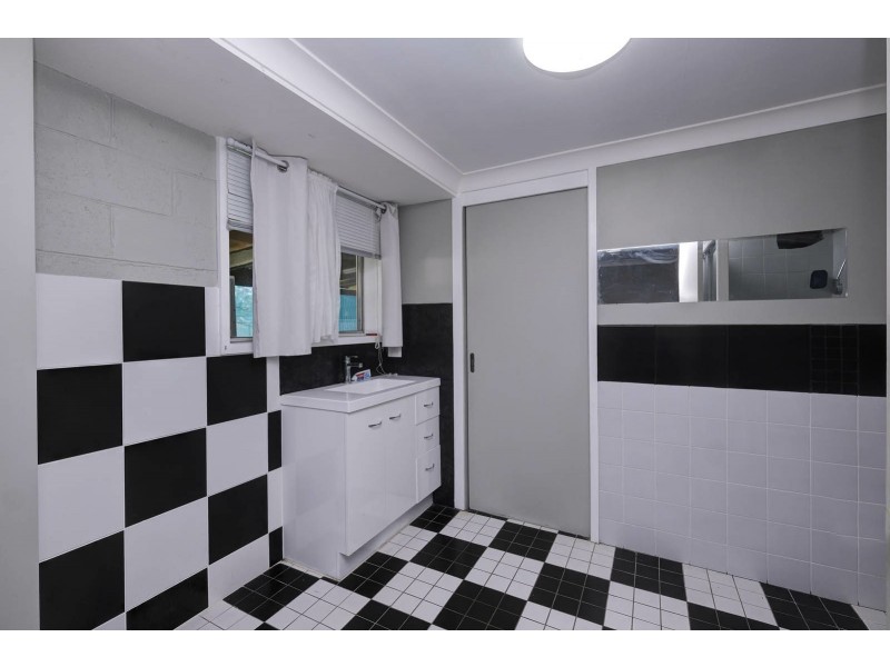 28 Tuncurry Street, Tuncurry NSW 2428