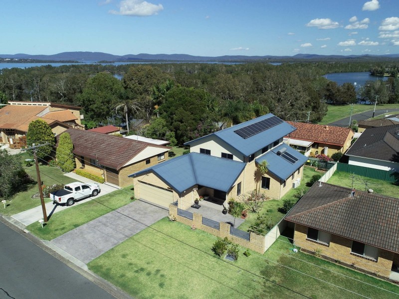 13 Hawaii Avenue, Forster NSW 2428