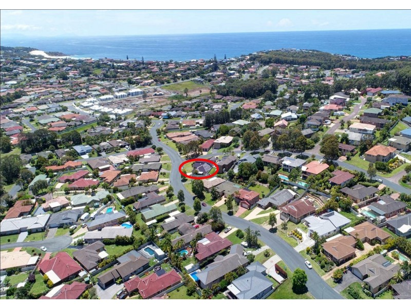 Villa 1/11 Hesper Drive, Forster NSW 2428