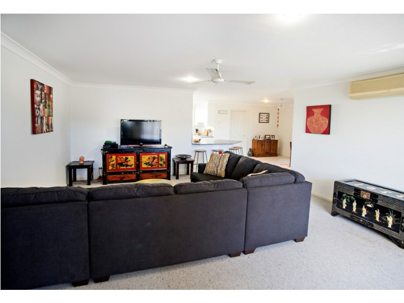 Villa 1/11 Hesper Drive, Forster NSW 2428