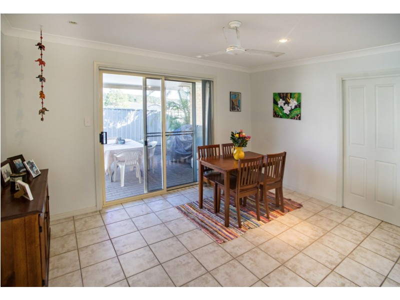 Villa 1/11 Hesper Drive, Forster NSW 2428
