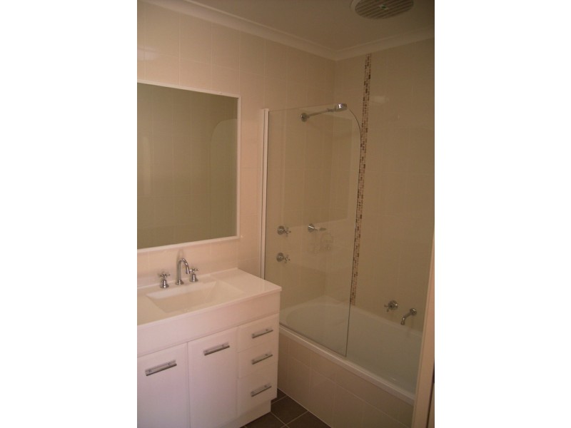 Unit 2/4 Pioneer Drive, Forster NSW 2428