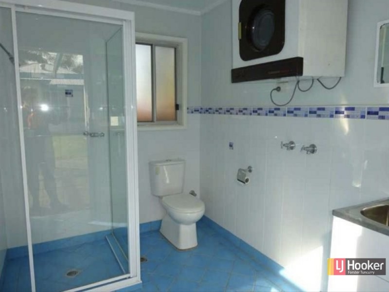 6 Baird Street, Tuncurry NSW 2428