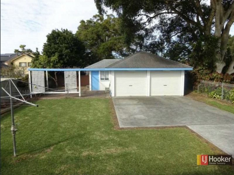 6 Baird Street, Tuncurry NSW 2428