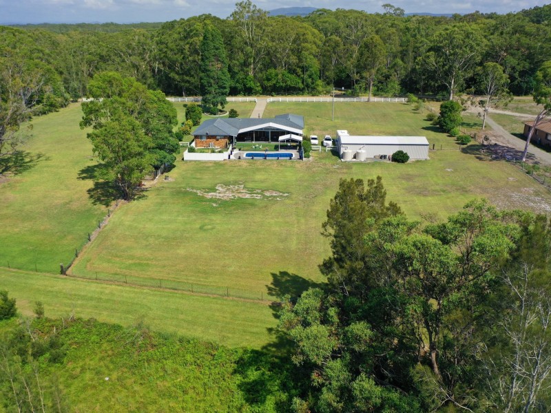 67 Oakview Drive, Hallidays Point NSW 2430