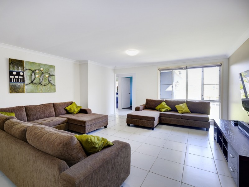 16 Burke cl, Forster NSW 2428
