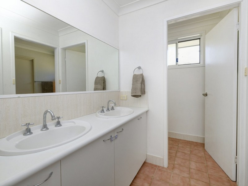 16 Burke cl, Forster NSW 2428