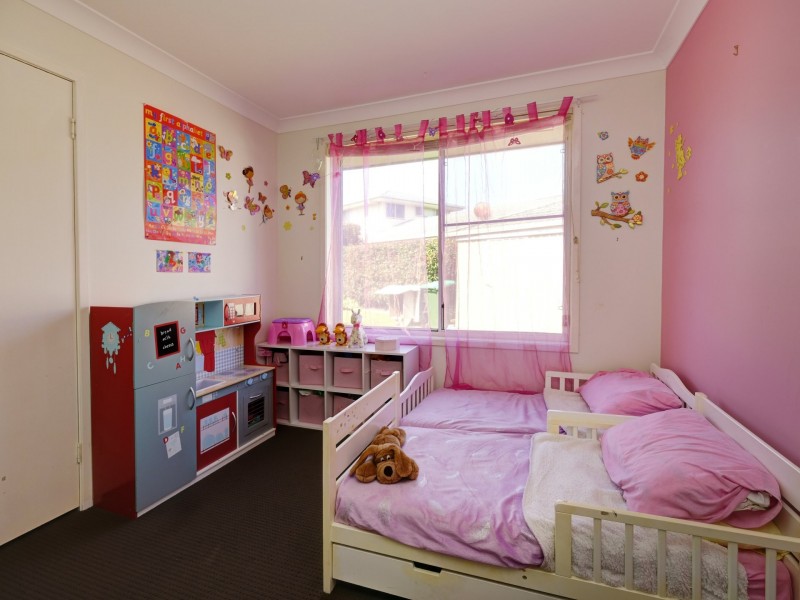 16 Burke cl, Forster NSW 2428