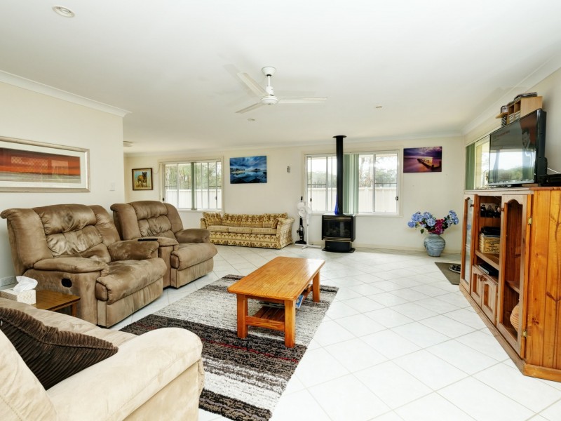 2/56 Amanda Crescent, Forster NSW 2428