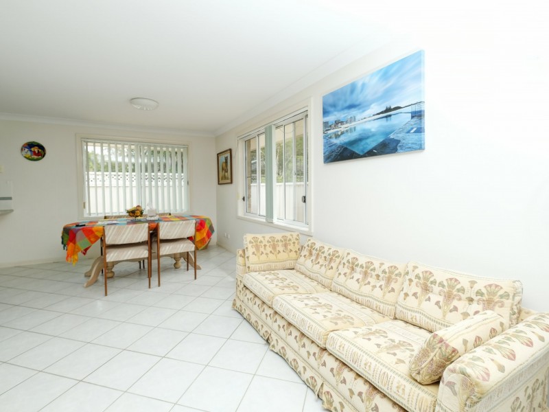 2/56 Amanda Crescent, Forster NSW 2428