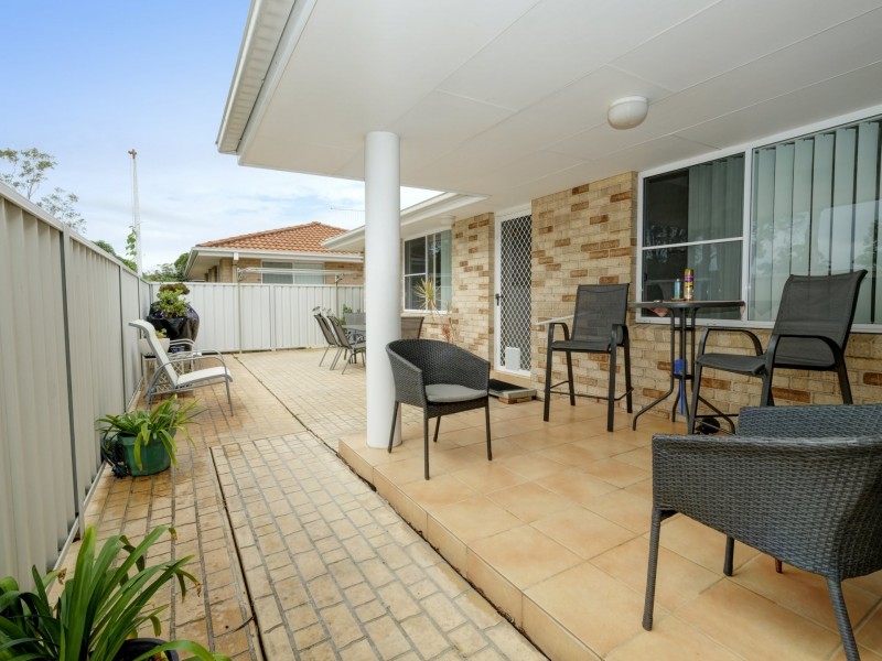 2/56 Amanda Crescent, Forster NSW 2428