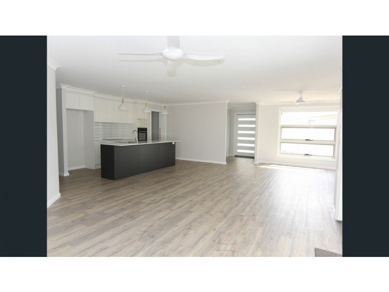 7 Colleena Place, Tuncurry NSW 2428