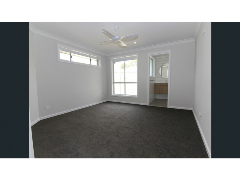 7 Colleena Place, Tuncurry NSW 2428