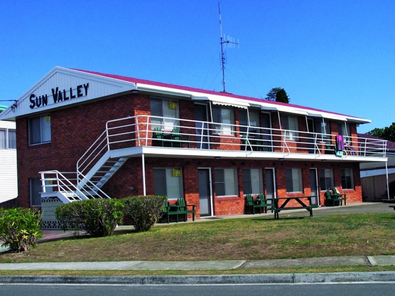 Unit 4/4 Palm Street, Tuncurry NSW 2428