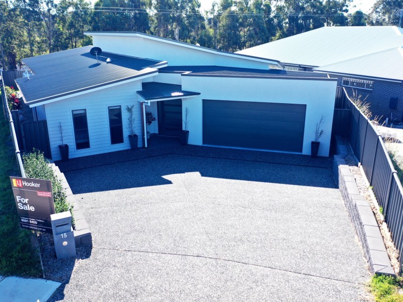 15 Hillside Terrace, Black Head NSW 2430