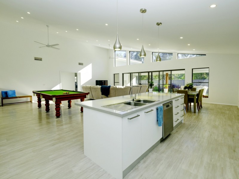 15 Hillside Terrace, Black Head NSW 2430