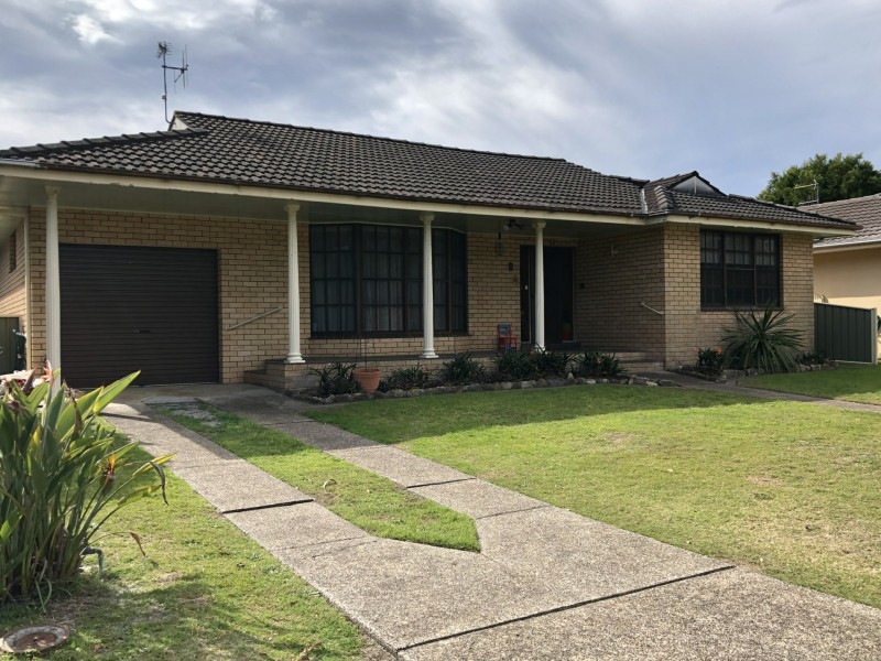 5 Treeview Place, Forster NSW 2428