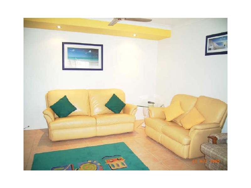 7/31 CARINYA GARDENS, Head St, Forster NSW 2428