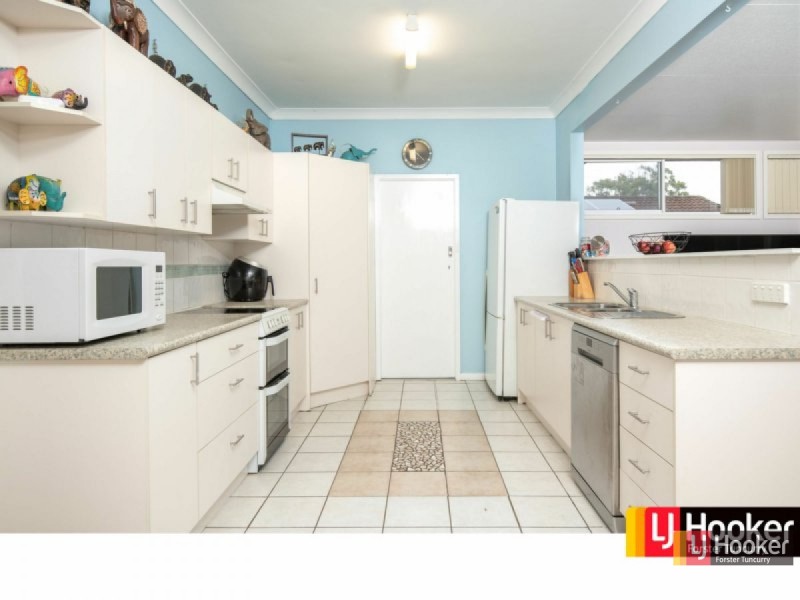 10 South Street, Tuncurry NSW 2428