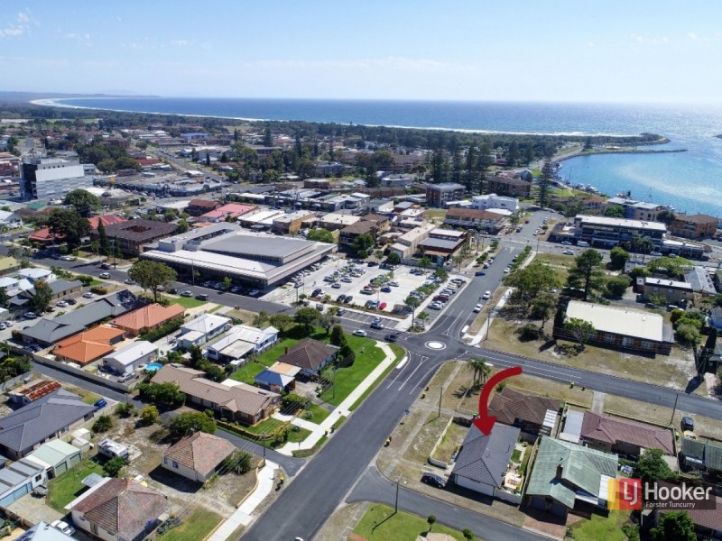 6 Kent Street, Tuncurry NSW 2428