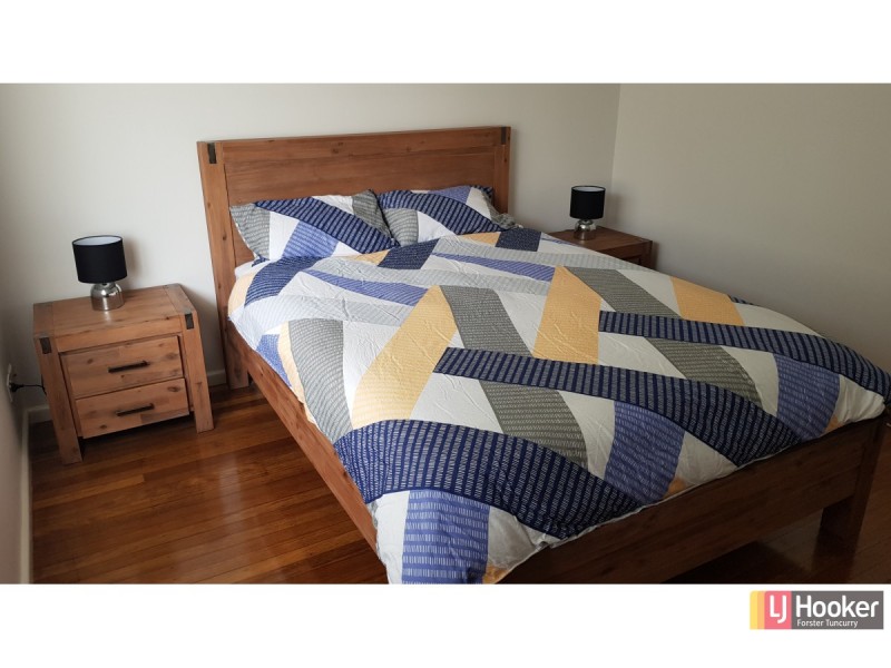 6 Kent Street, Tuncurry NSW 2428