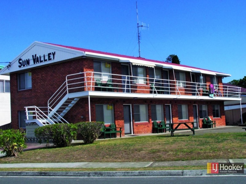 4/4 Palm Street, Tuncurry NSW 2428